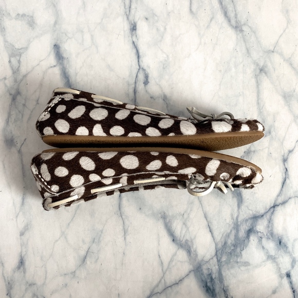 Boden Pony hair White & Brown Spotted Moccasins 9 - Picture 4 of 8